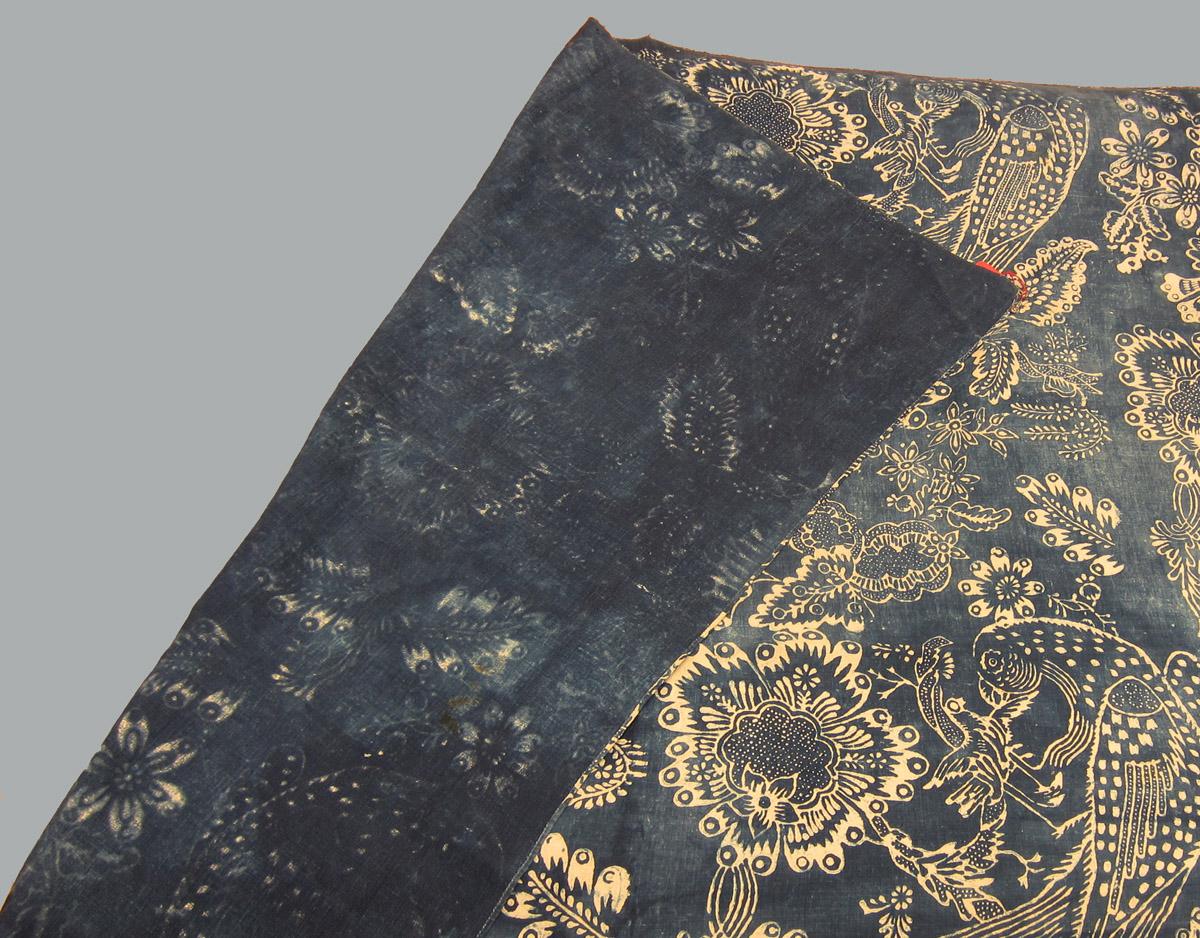 1969.3391 textile, printed partial folded corner