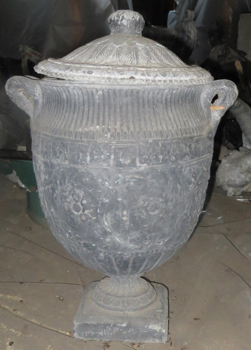 1969.3441.001 AB urn