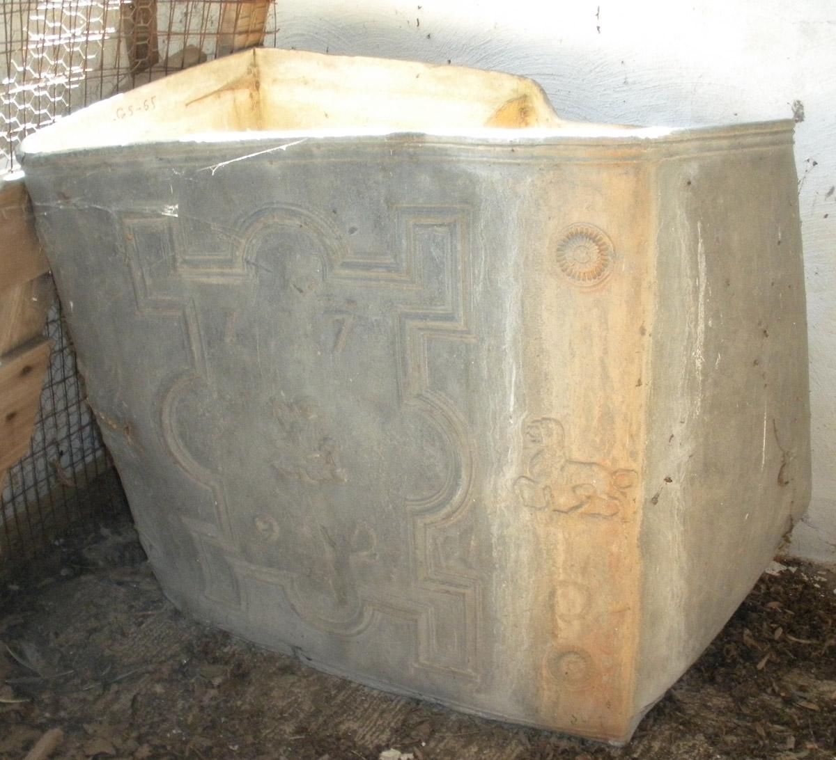 1969.3450 cistern front view