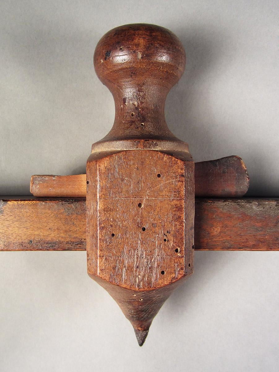 1957.0093.049 A-H, Compass, piece B