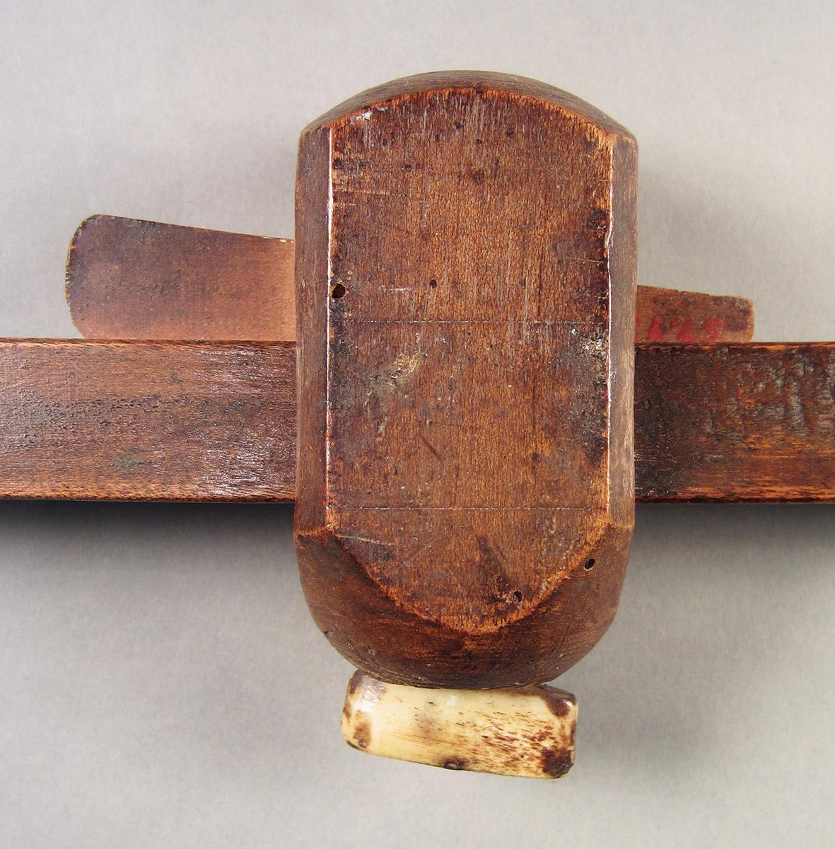1957.0093.049 A-H, Compass, piece D