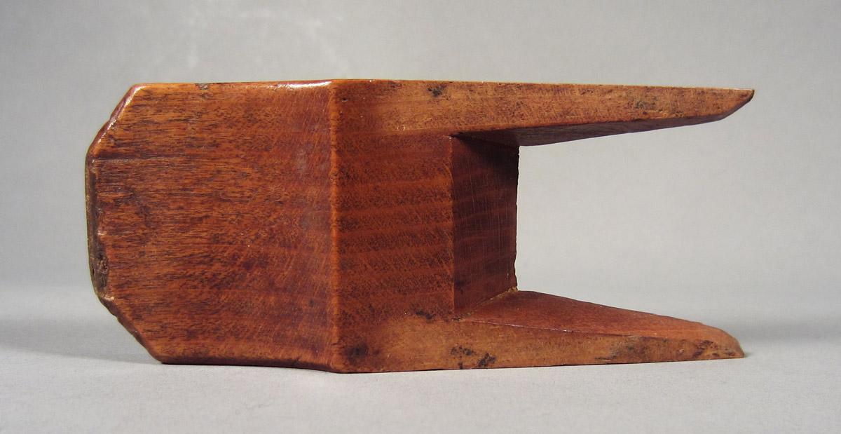 1957.0093.053 A-C Hollow plane, wedge top