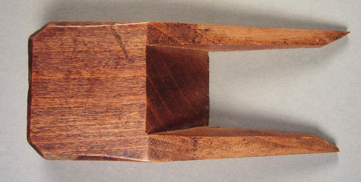 1957.0093.054, Hollow plane, wedge side 1
