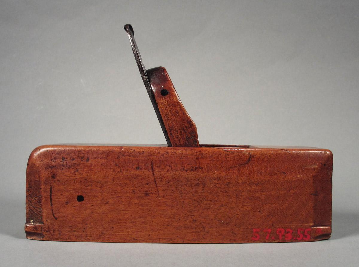 1957.0093.055 A-D Smoothing plane, side 1
