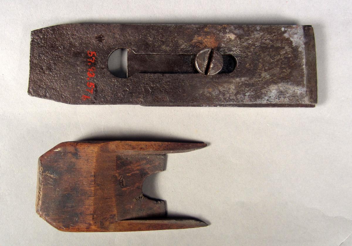 1957.0093.057 B-C Smoothing plane, View 1