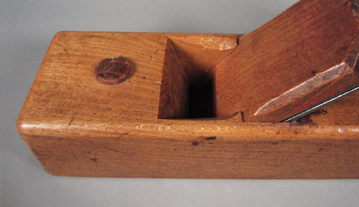 1957.0093.073 A-C Strike block plane, throat
