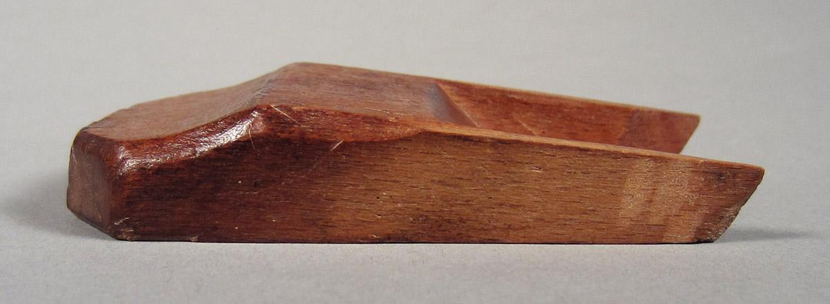 1957.0093.074 A-C Round plane, wedge side