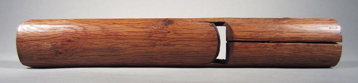 1957.0093.074 A-C Round plane, sole