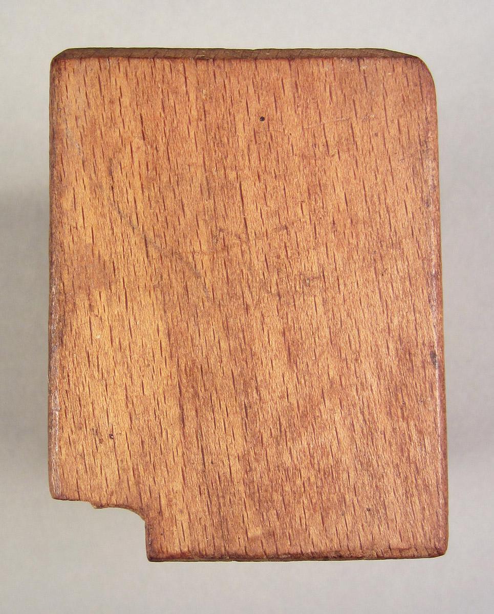 1957.0093.084, Molding plane stock, toe