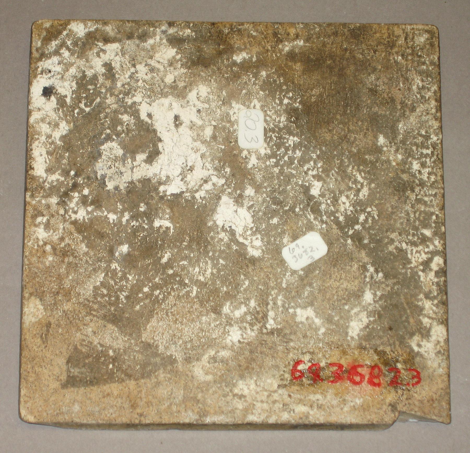 1969.3682.003 Delft tile (back)