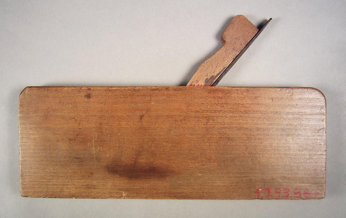1957.0093.086 A-C, Molding plane, overall side 2