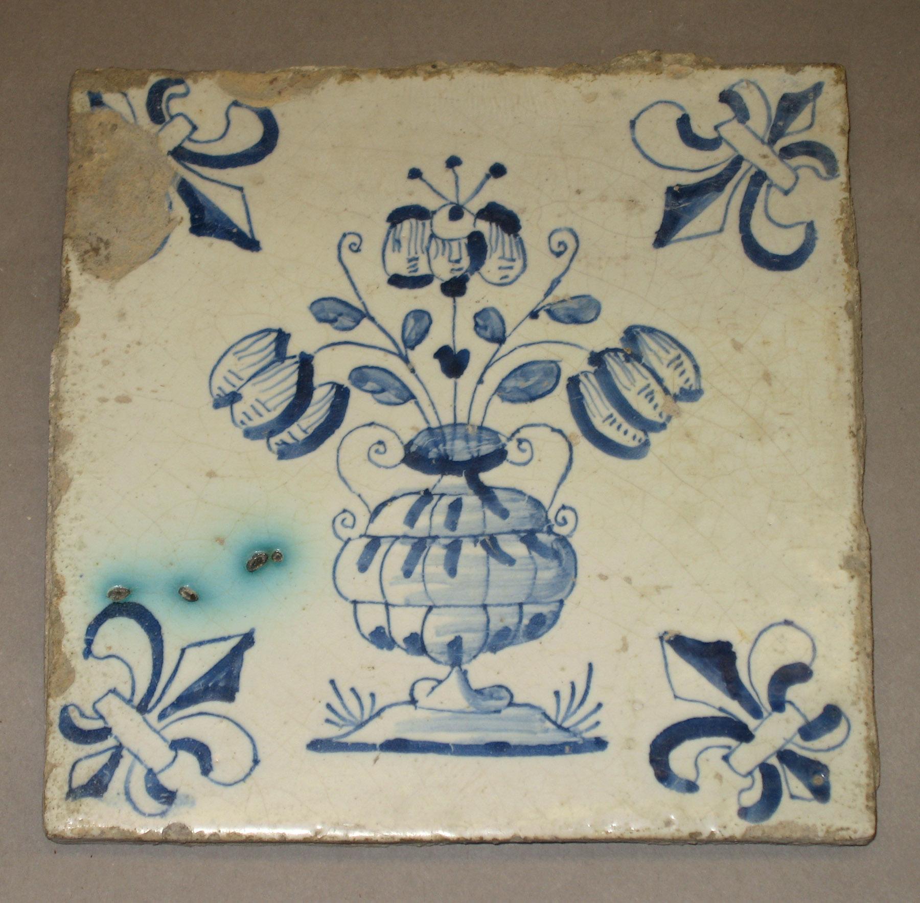1969.3697.001 Delft tile