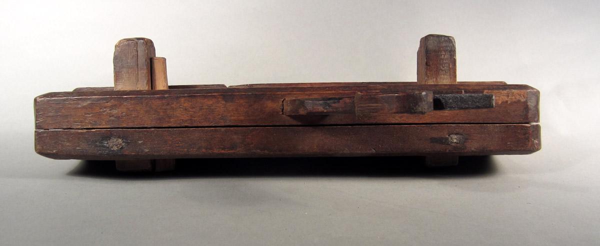 1957.0093.090 A-F Table round plane, Top
