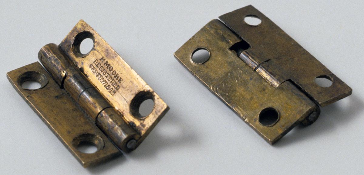1969.3759.001, 1969.3759.002 Hinge