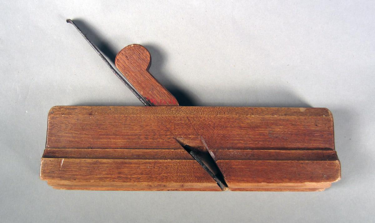 1957.0093.096 A-C Molding plane, View 1