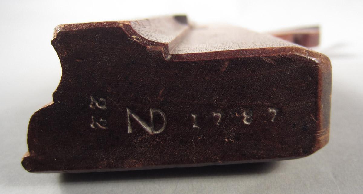 1957.0093.096 A-C Molding plane, Mark
