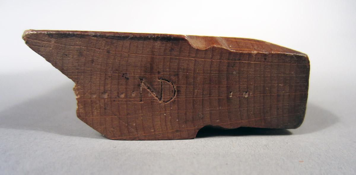 1957.0093.097 A Bead plane, Mark