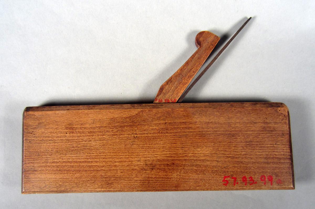 1957.0093.099 A-C Molding plane, View 2