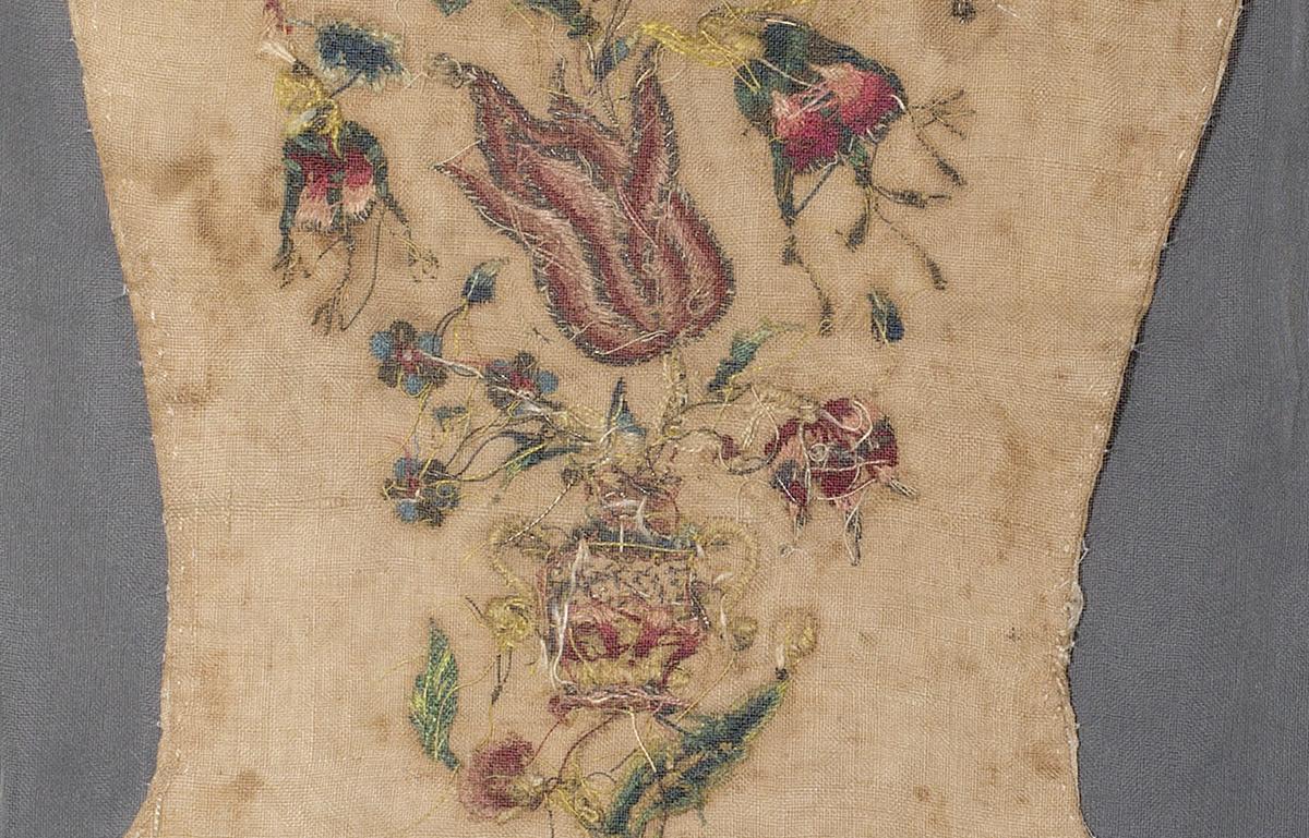 1969.3791 Stomacher, Verso Detail 2