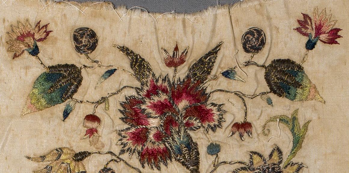 1969.3791 Stomacher, Detail 4