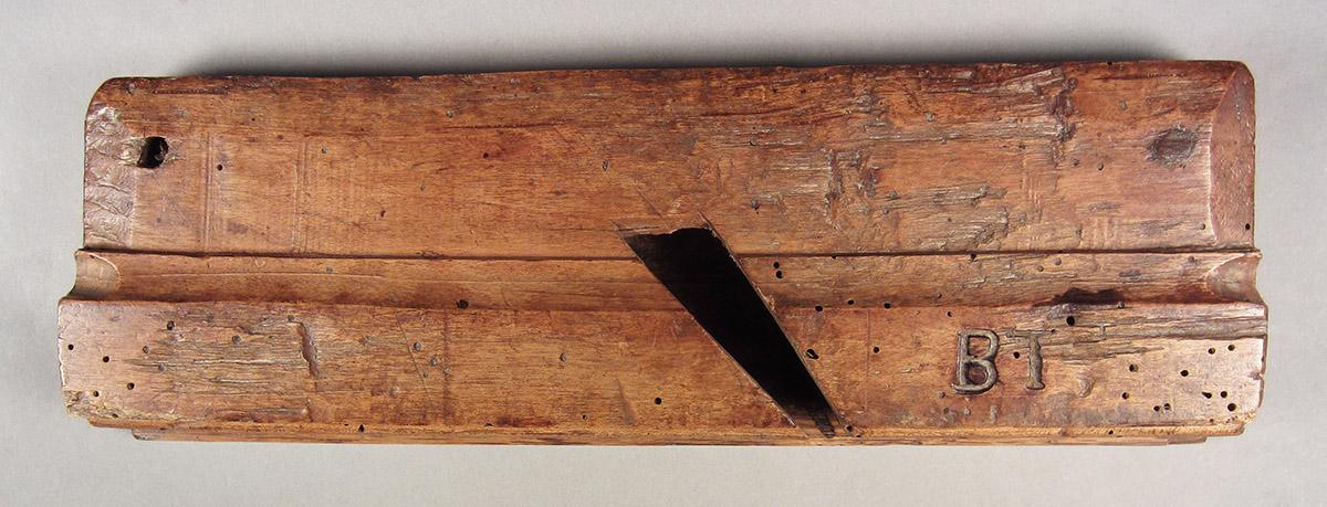 1957.0093.101 A-C, Molding plane, stock side 1