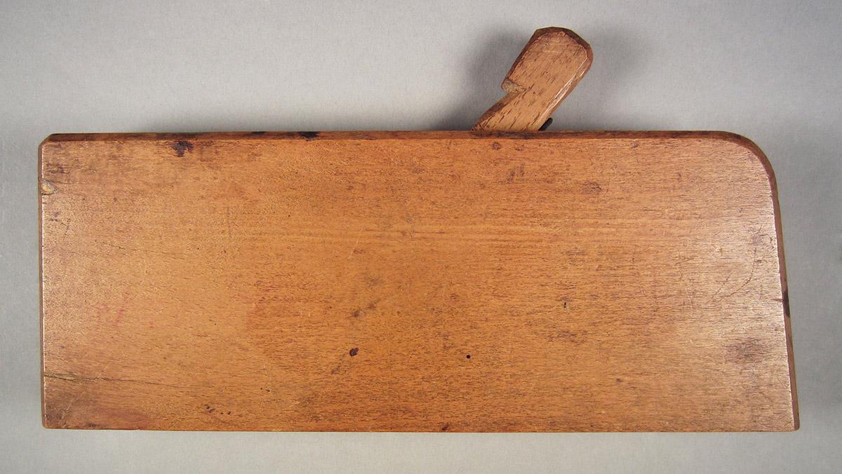 1957.0093.104 A-C, Molding plane, overall side 2