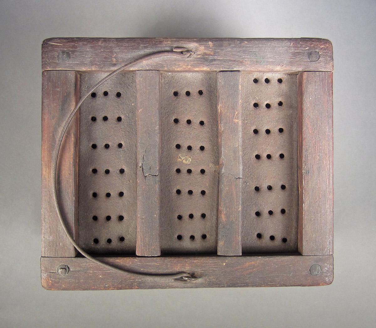 1957.0100.004, Foot warmer, top