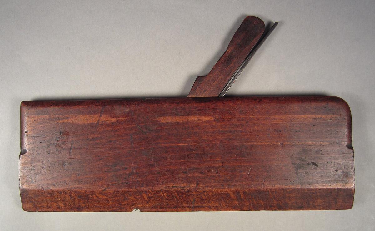 1957.0100.009 A-C, Bead plane, overall side 2