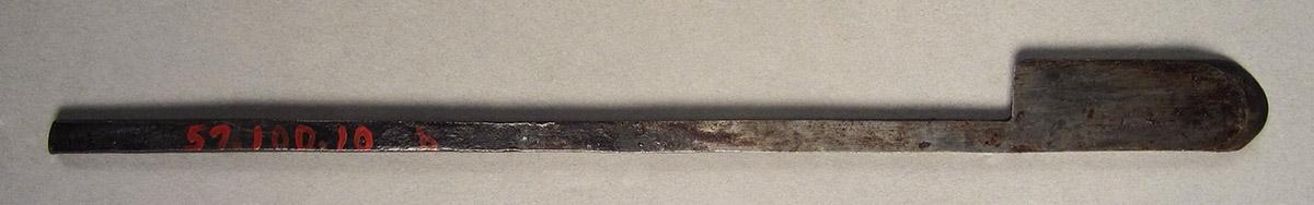 1957.0100.010 A-C, Round plane, blade