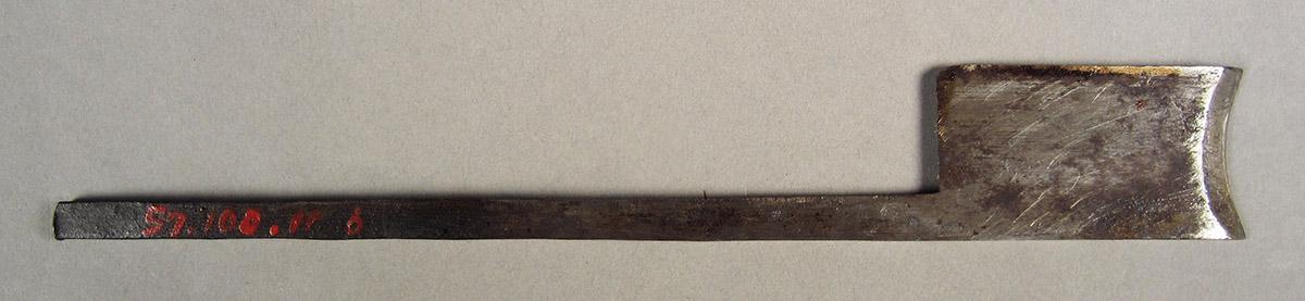 1957.0100.011 Hollow plane, blade side 1