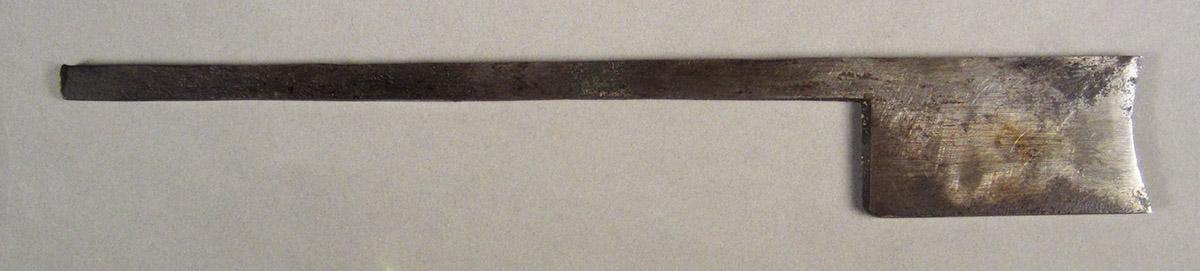 1957.0100.011 Hollow plane, blade side 2