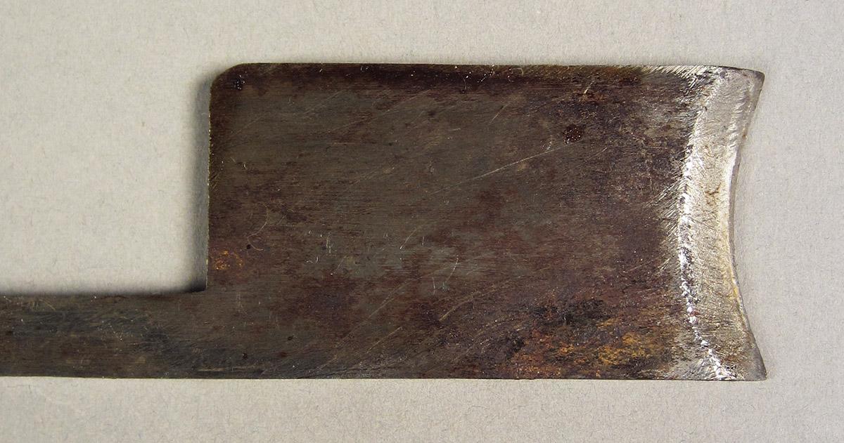 1957.0100.011 Hollow plane, blade edge