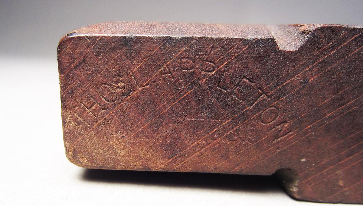 1957.0100.013 A-C, Molding plane, mark 1
