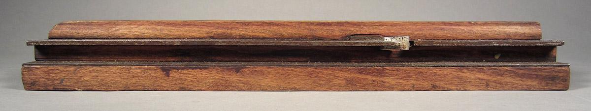 1957.0100.015 A-C, Groove plane, sole