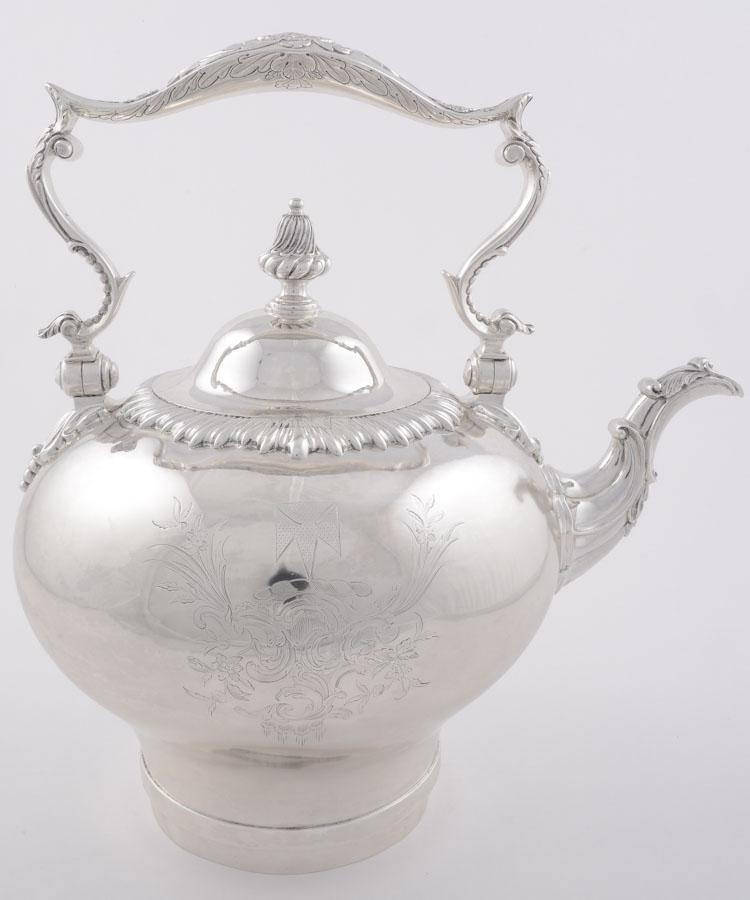 1951.0050 A Kettle, side 2