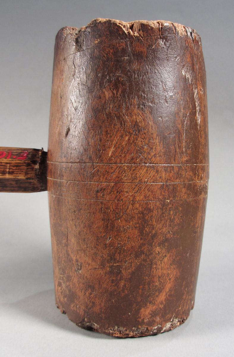1957.0101.003 Mallet, head side 1