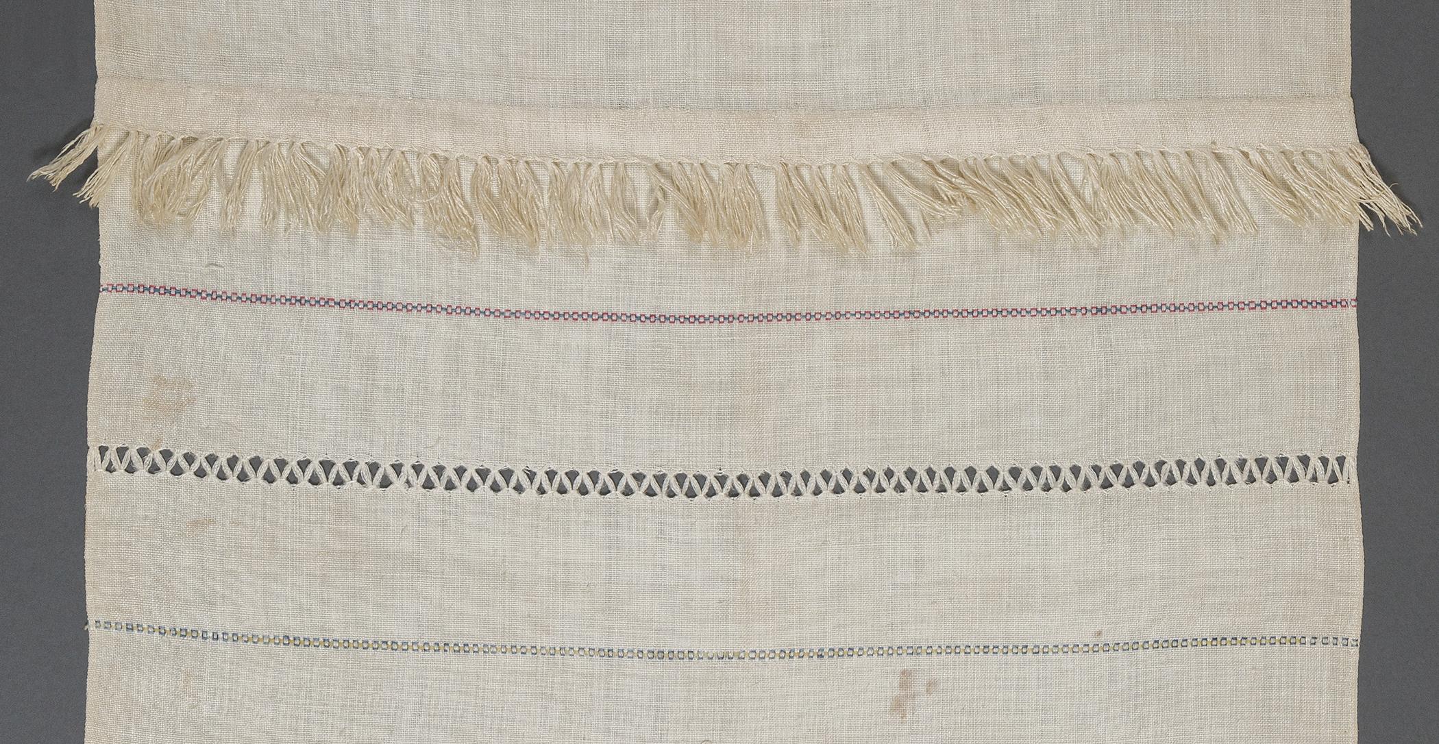 1957.0117 Towel, detail 8