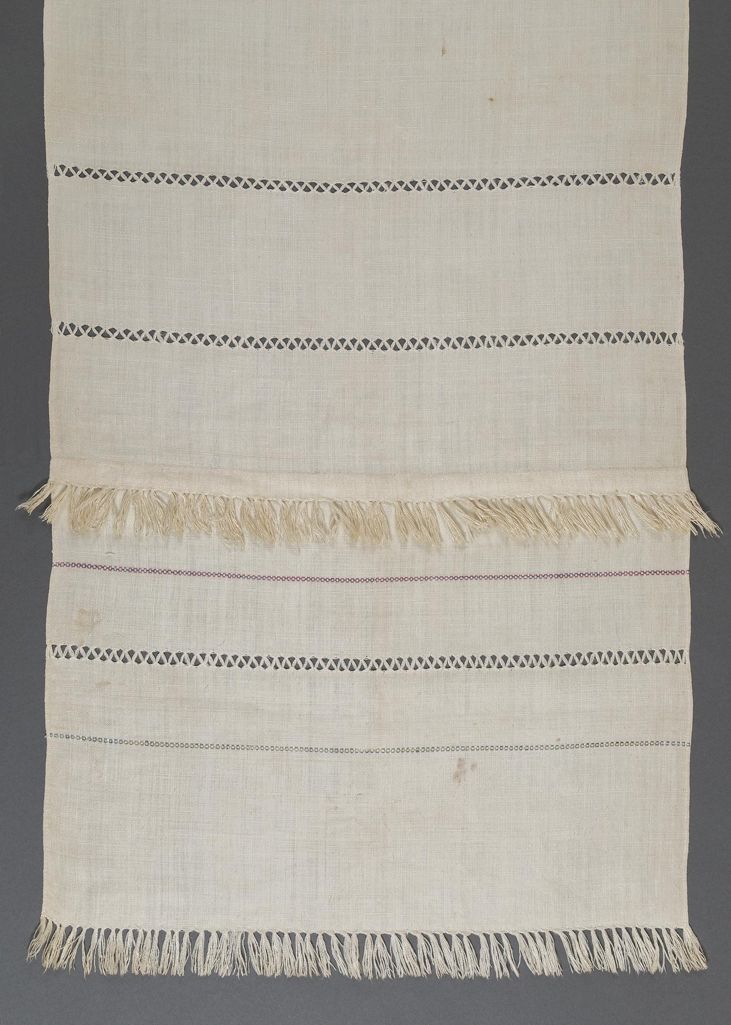 1957.0117 Towel, detail 7