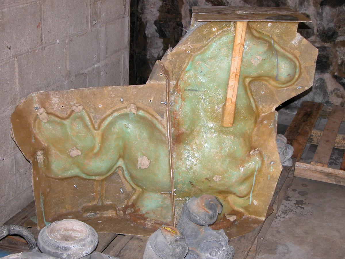1969.4083 Fountain, Hippocampus (mold)