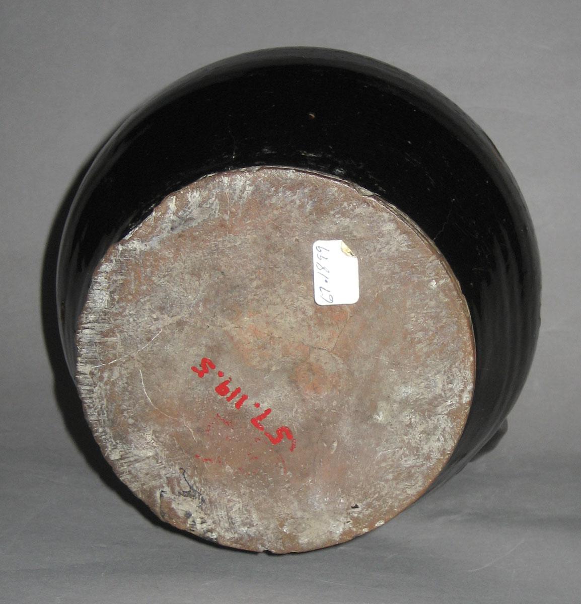 1957.0119.005 Pitcher (bottom)