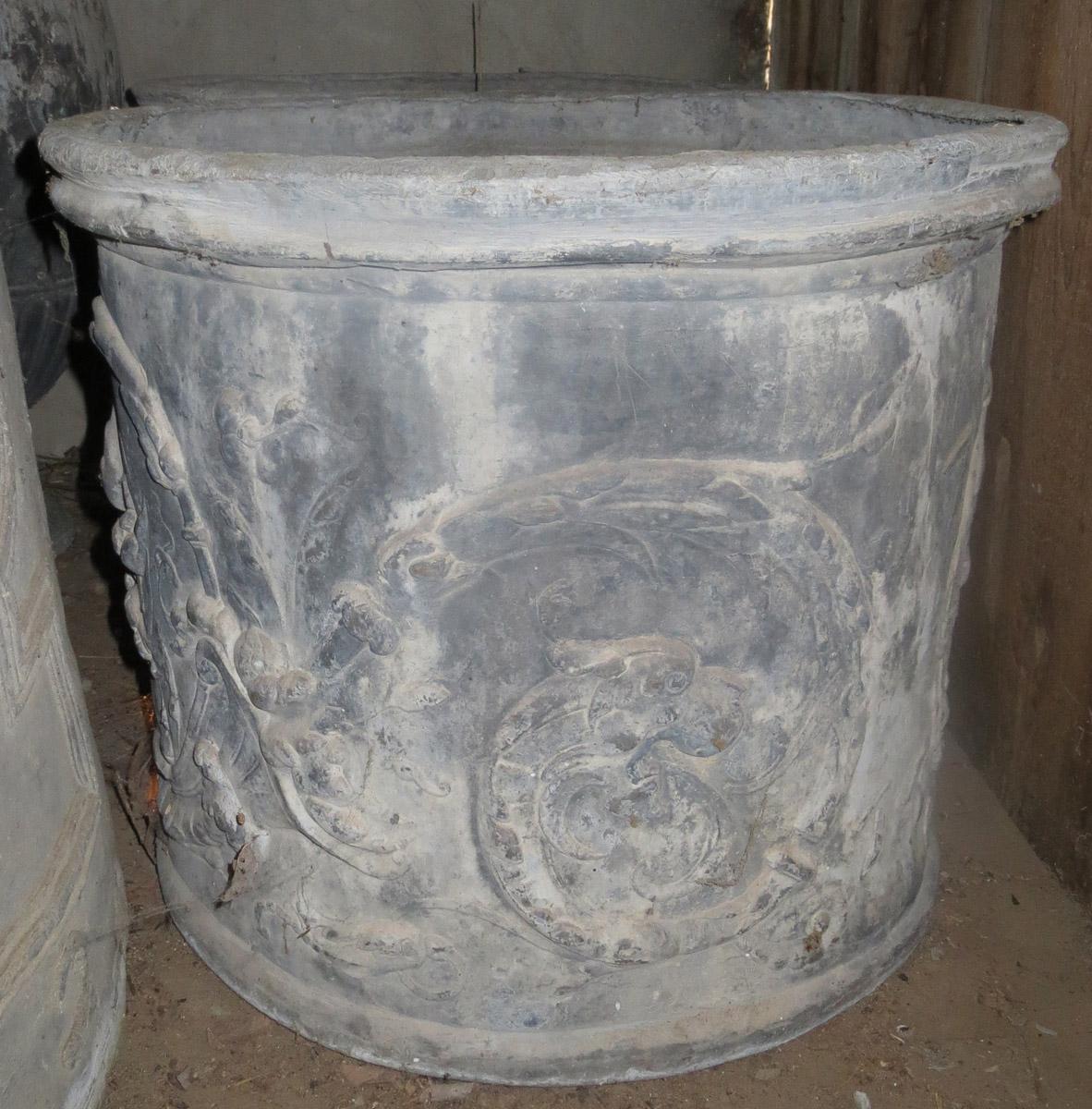 1969.4107.002 cistern