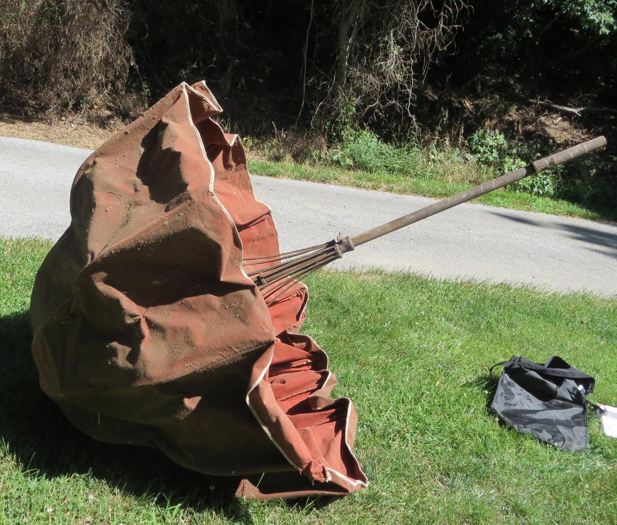 1969.4176 A B umbrella