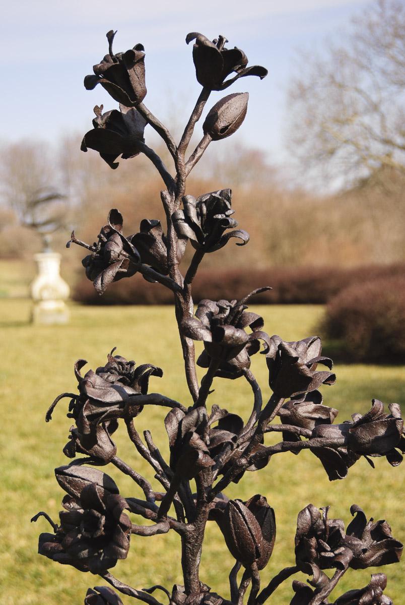 1969.4178.001, .002 Floral sculpture (detail 2)
