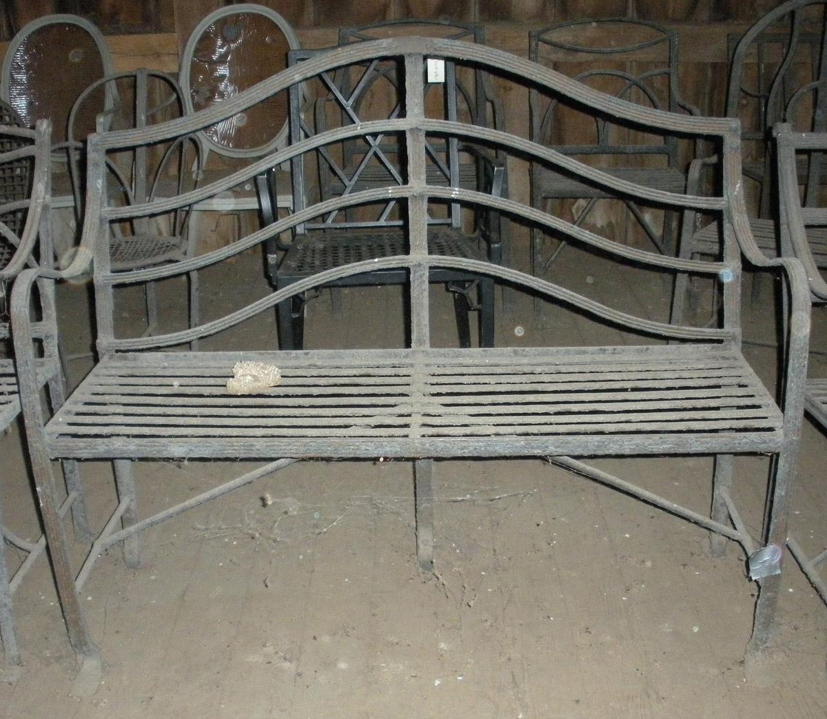 1969.4184 bench