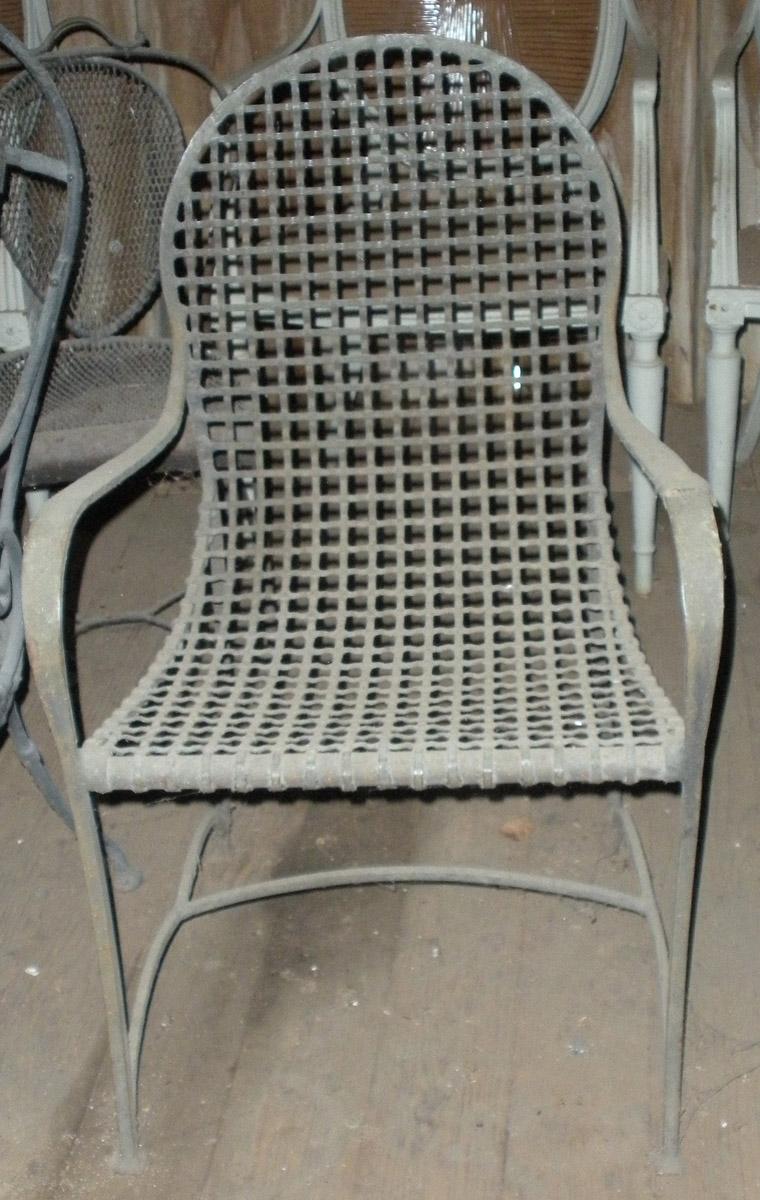 1969.4191.001 chair front view
