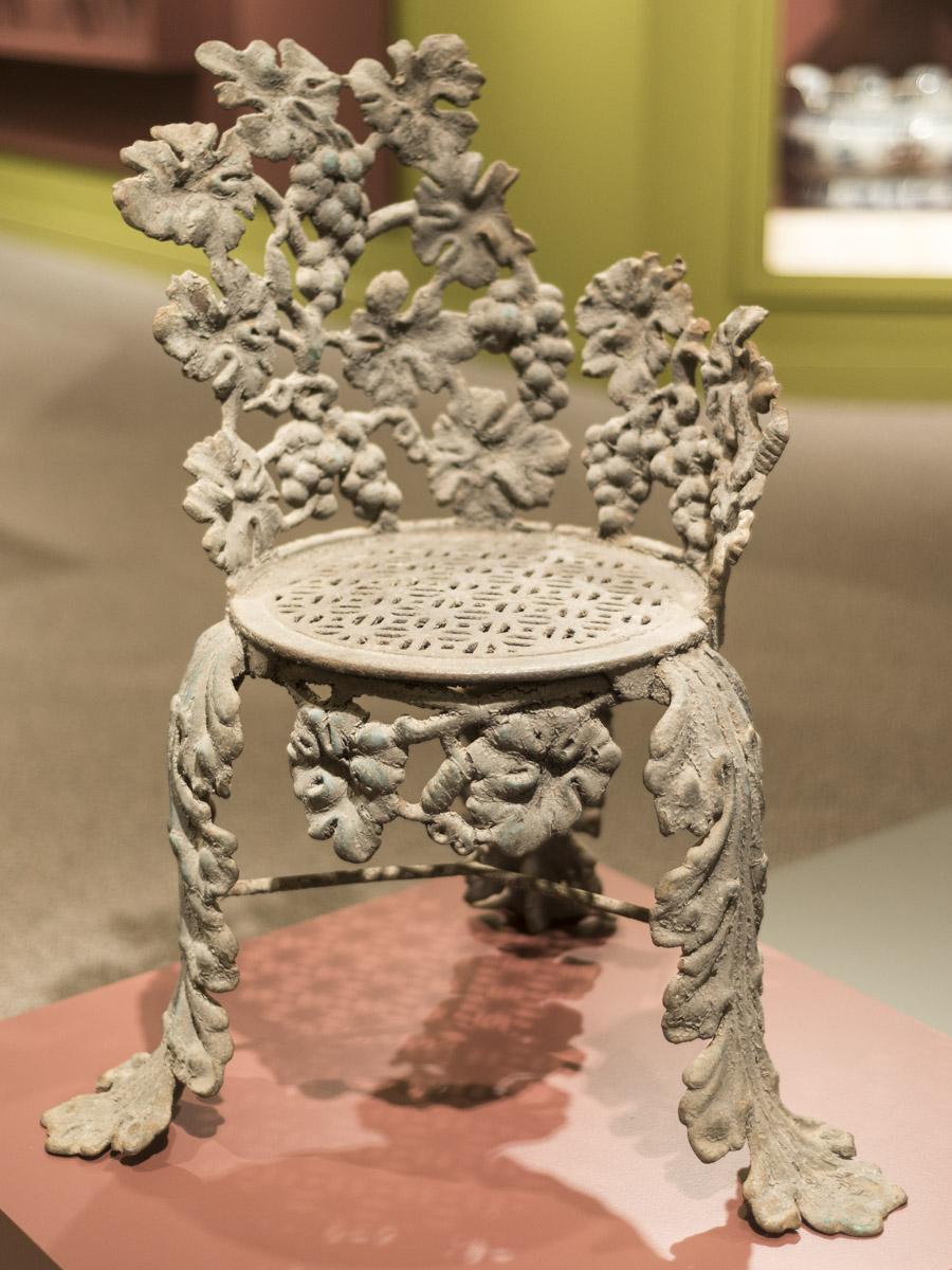 1969.4213 Chair (view 9)