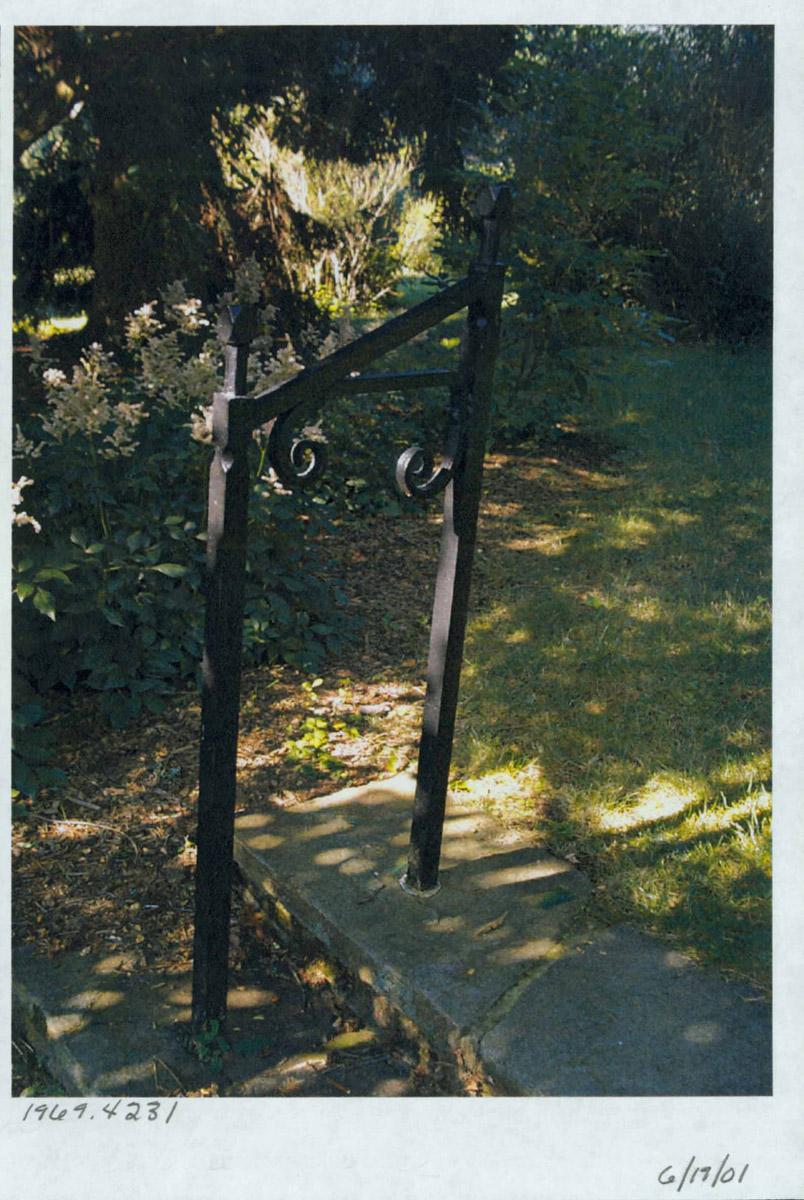 1969.4231 Railing