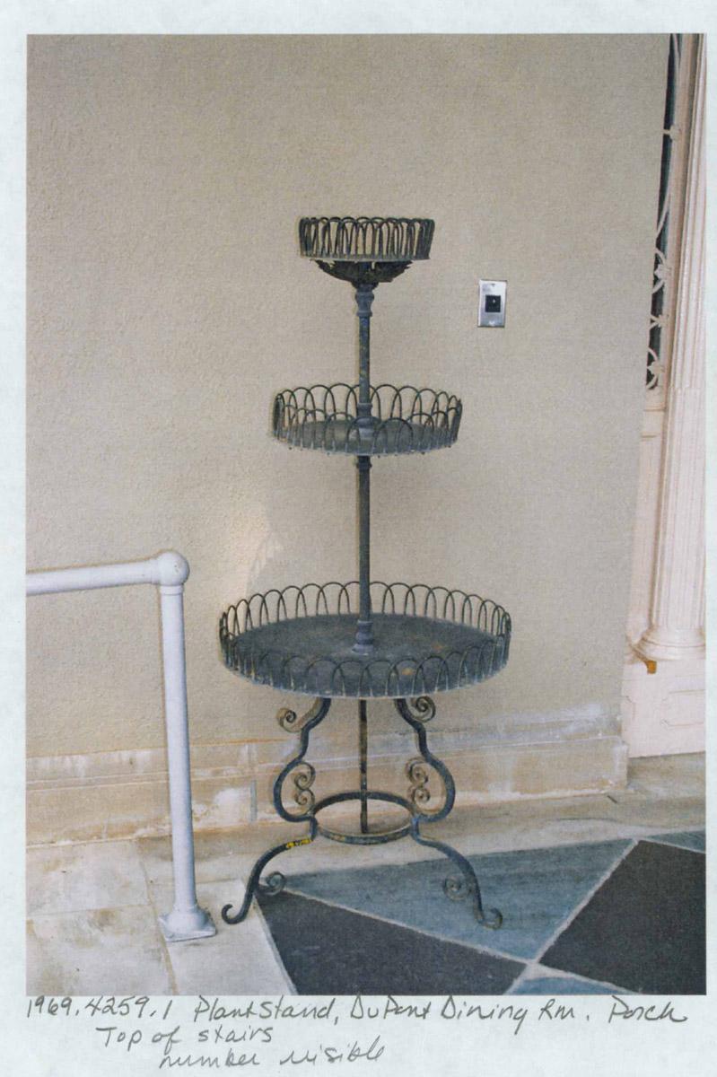 1969.4259.001 Plant stand
