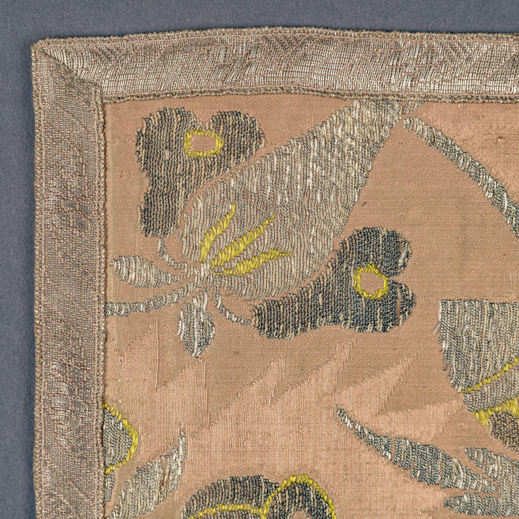 1969.4303 Textile fragment, woven, detail 1