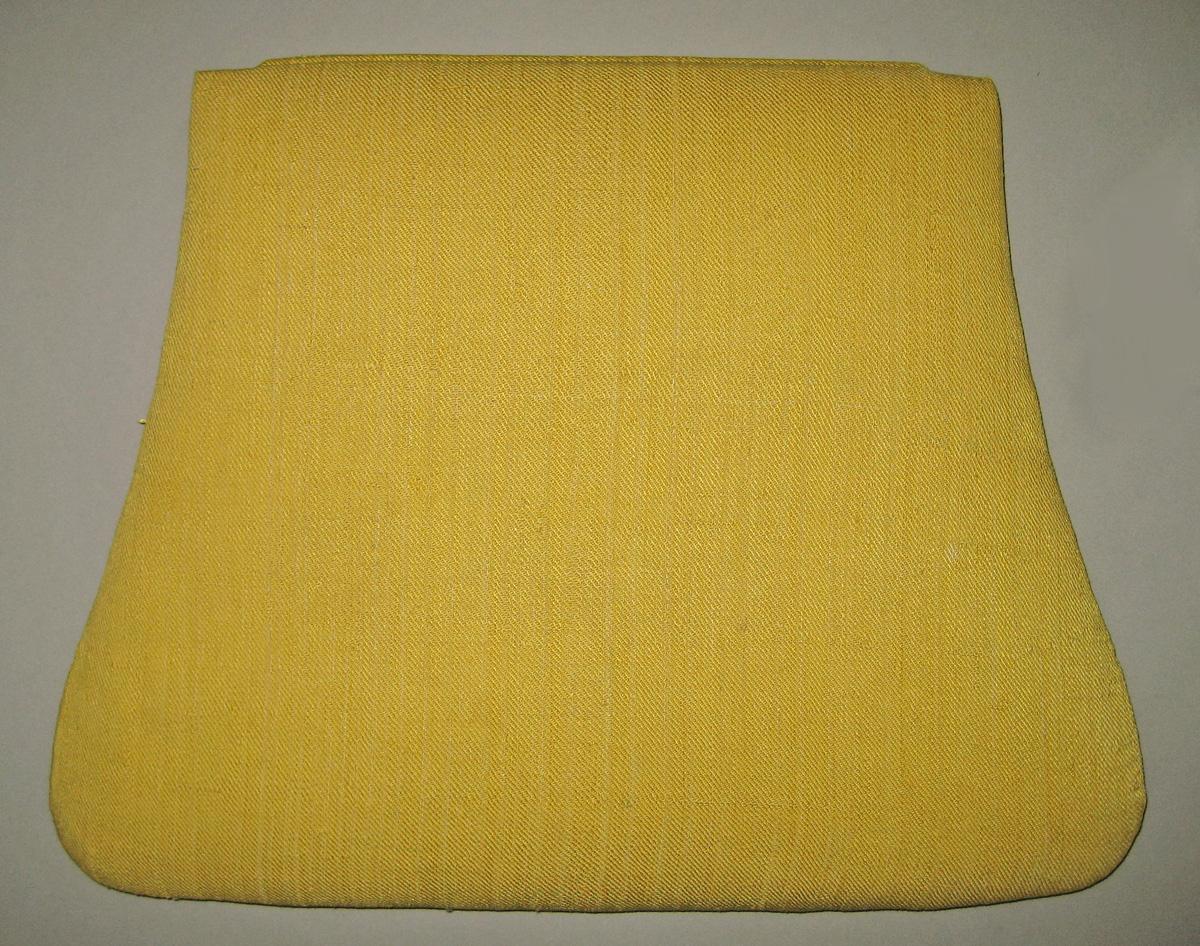1969.4337 Slip seat view 1